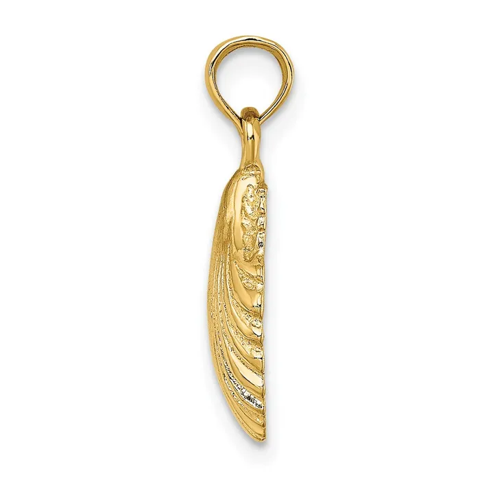 10k Yellow Gold 1235 mm Polished Scallop Shell Charm 116 grams Qgold Charm Necklaces 10k Yellow Gold 1235 mm Polished Scallop Shell Charm 116 grams Qgold Charm Necklaces