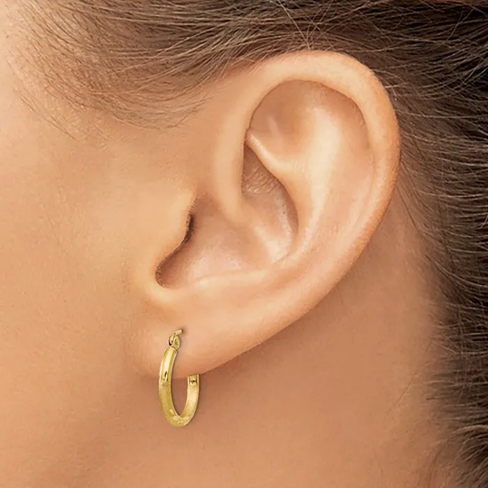 14k Yellow Gold 2 mm Round Tube Hoop Earrings 085 grams Qgold Earrings
