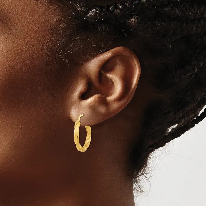 Qgold Earrings 14k Yellow Gold 20 mm Polished and Satin Twisted Hoop Earrings 154 grams Qgold Earrings 14k Yellow Gold 20 mm Polished and Satin Twisted Hoop Earrings 154 grams