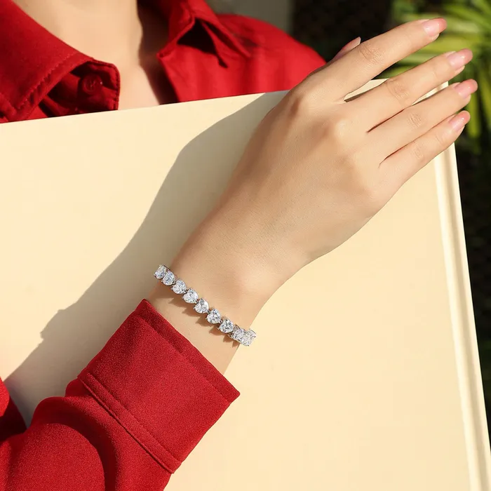 Trendsi Bracelets 24 Carat Moissanite 925 Sterling Silver Heart Bracelet