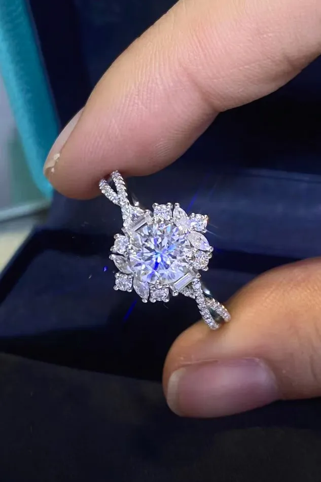 Trendsi Rings Floral 2 Carat Moissanite Crisscross Ring