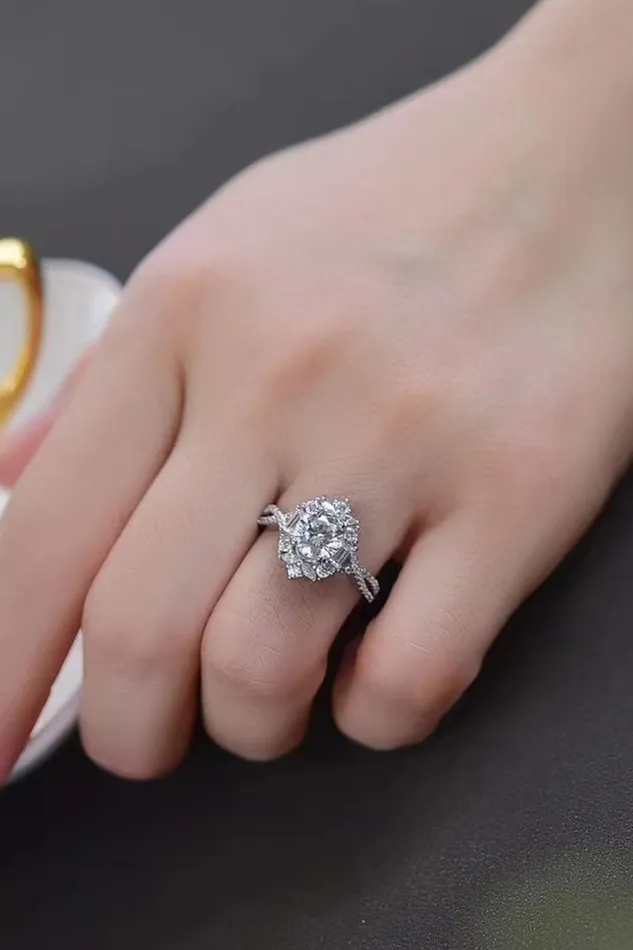 Trendsi Rings Floral 2 Carat Moissanite Crisscross Ring